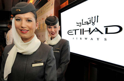 EtihadAirwaysStaff_400
